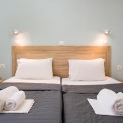 Paralia studios